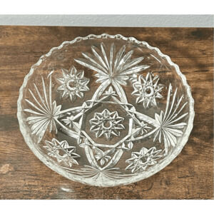 Vintage Wheat Star Pattern Clear Cut Glass Small Bowl 7” Scalloped Edges